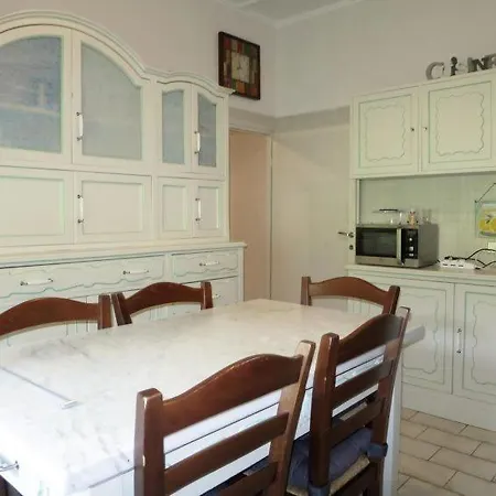Sleeps 12 Pool Wifi Ferienhaus Castelveccana