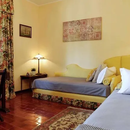 Sleeps 12 Pool Wifi Ferienhaus Castelveccana